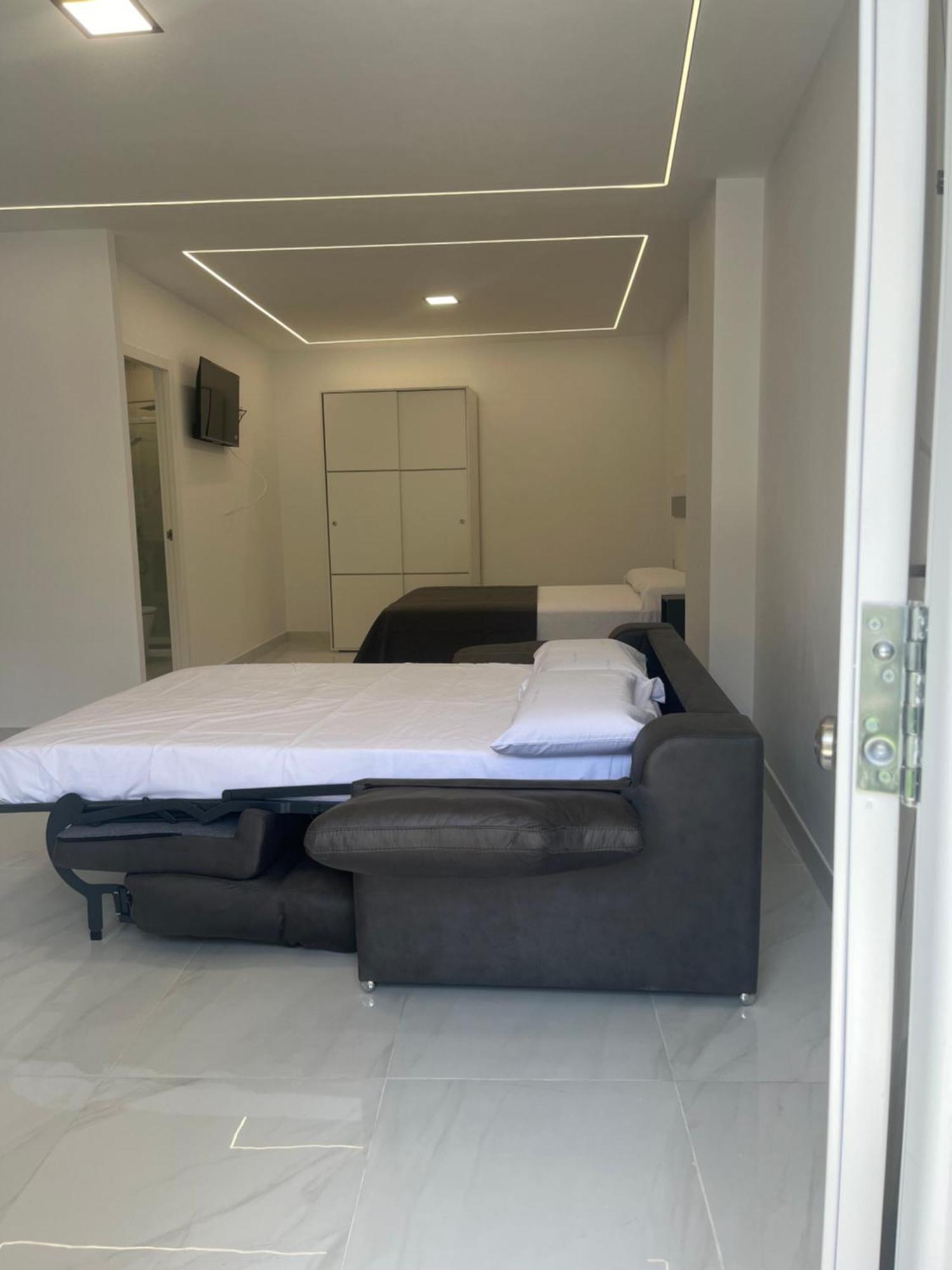 Villa Amir Фуeнхирола Екстериор снимка