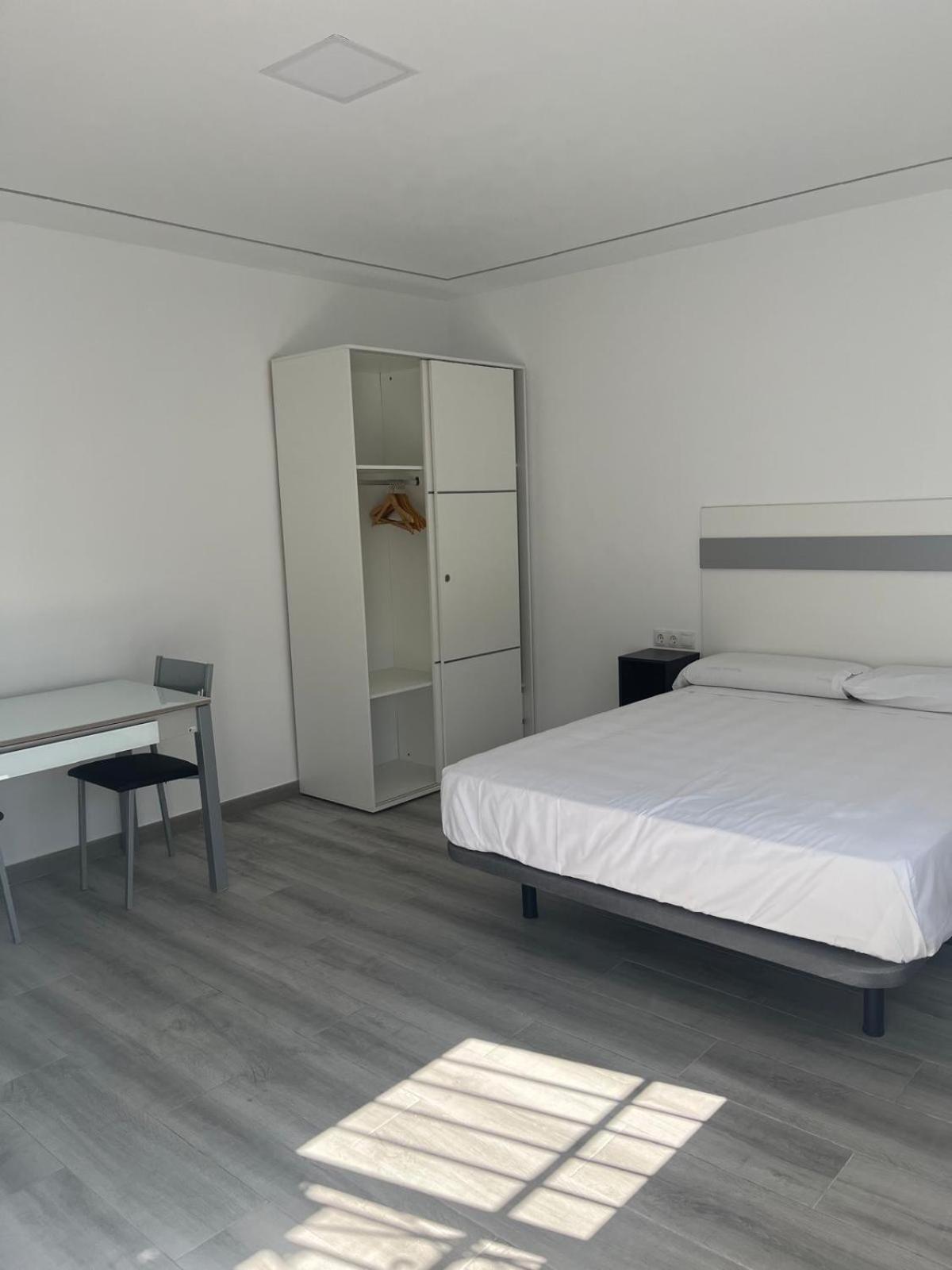 Villa Amir Фуeнхирола Екстериор снимка