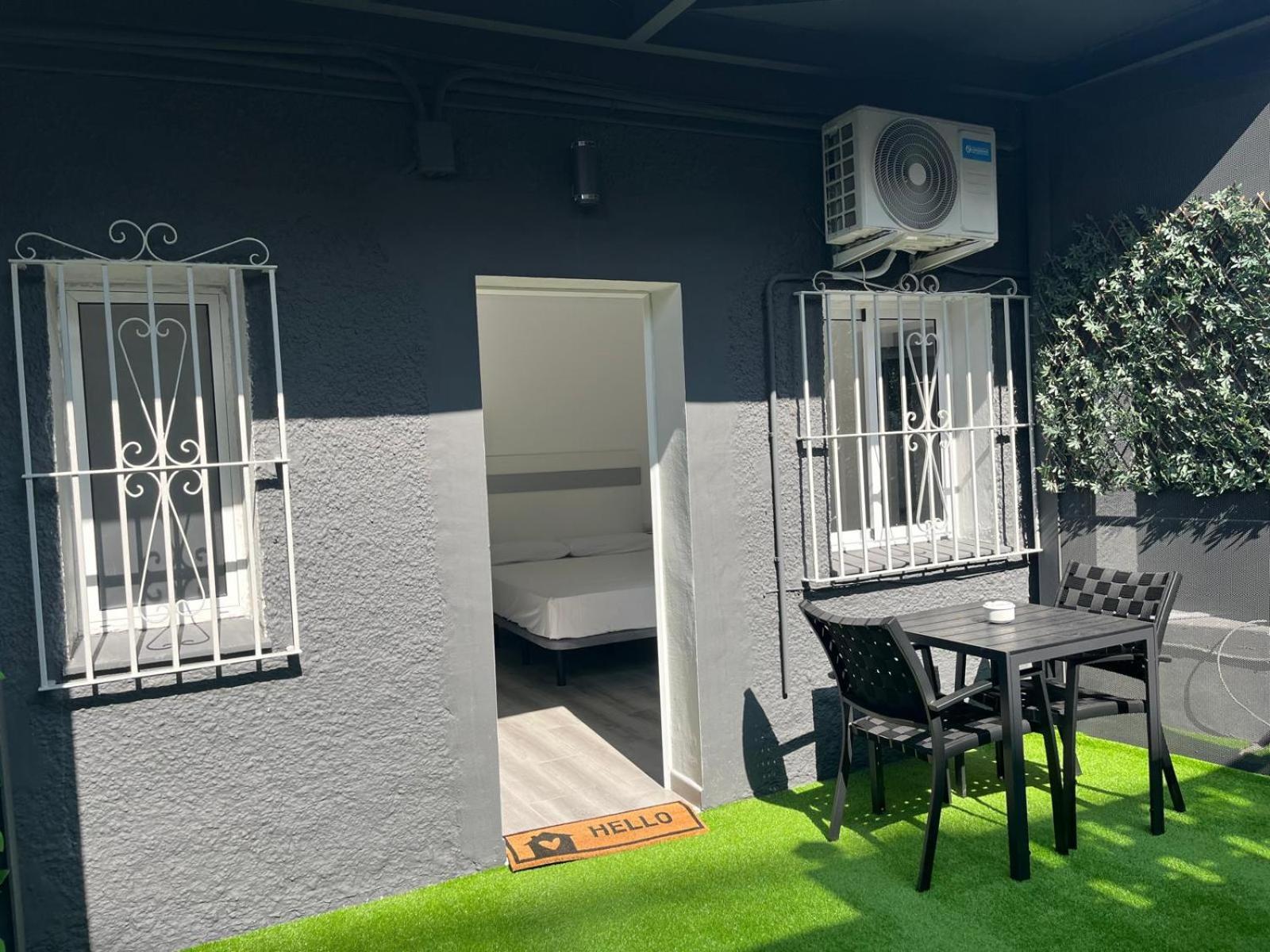 Villa Amir Фуeнхирола Екстериор снимка